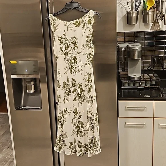 💕REFORMATION💕 Leni Dress ~ Sage Brush Floral Print Medium M NWT
